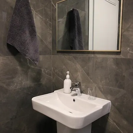 Modern & Spacious 2br Penthouse With Terrace - Close To Qawra Apartament