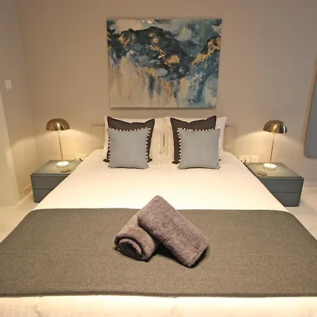Modern & Spacious 2br Penthouse With Terrace - Close To Qawra セント・ポールズ・ベイ