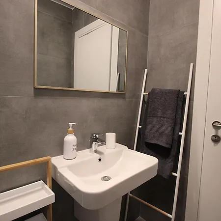 Modern & Spacious 2br Penthouse With Terrace - Close To Qawra * セント・ポールズ・ベイ