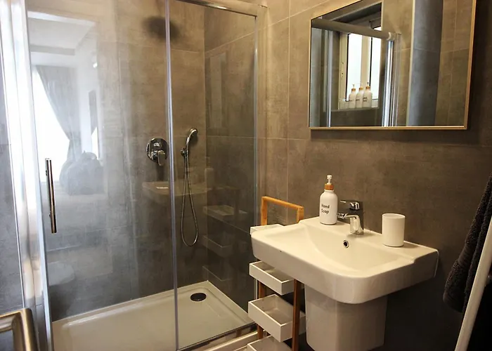 Modern & Spacious 2br Penthouse With Terrace - Close To Qawra Apartament *