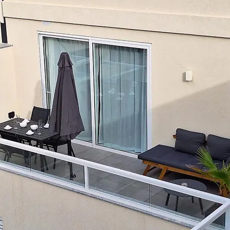 Apartament Modern & Spacious 2br Penthouse With Terrace - Close To Qawra